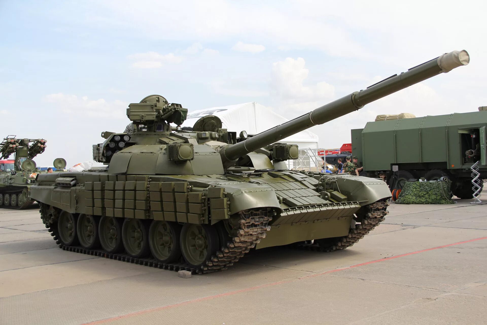 Т72 википедия. Танк т-72 урал. танк т72. т 72 увн. калибр т72.