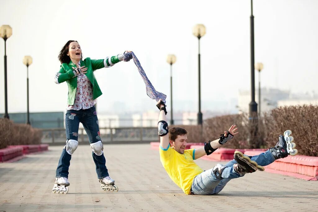 песня на роликах кататься