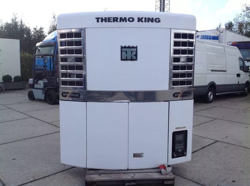 Купить рефрижератор россии б у. Холодильник Thermo King c 300. Холодильный агрегат Thermo King SB 2. Рефрижератор термо Кинг с 090. Рефрижератор Thermo King c-350e Max 30.