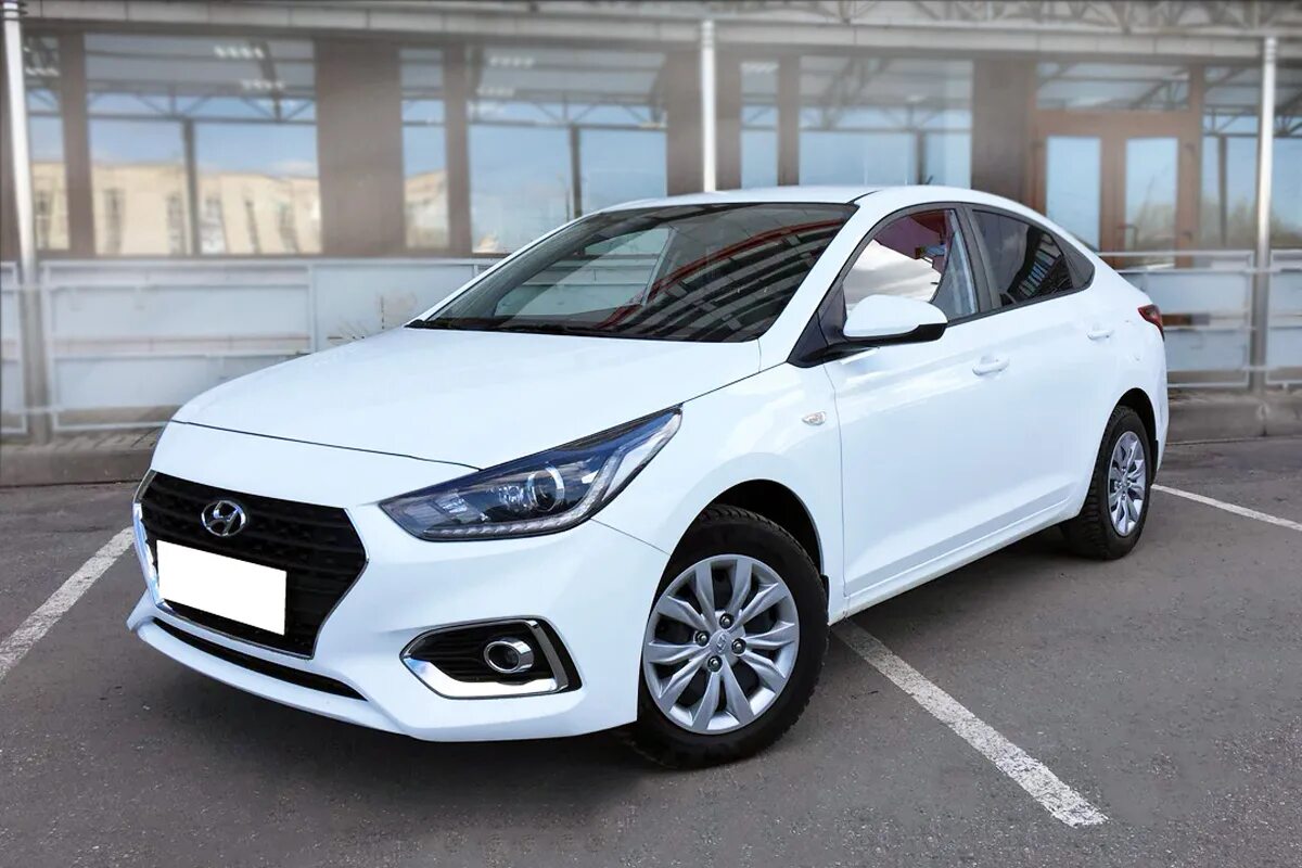 Хендай солярис 19. Hyundai Solaris 2018. Hyundai Solaris 2017 белый. Хендай Солярис 2018 белый. Хендай Солярис 2017 белый.