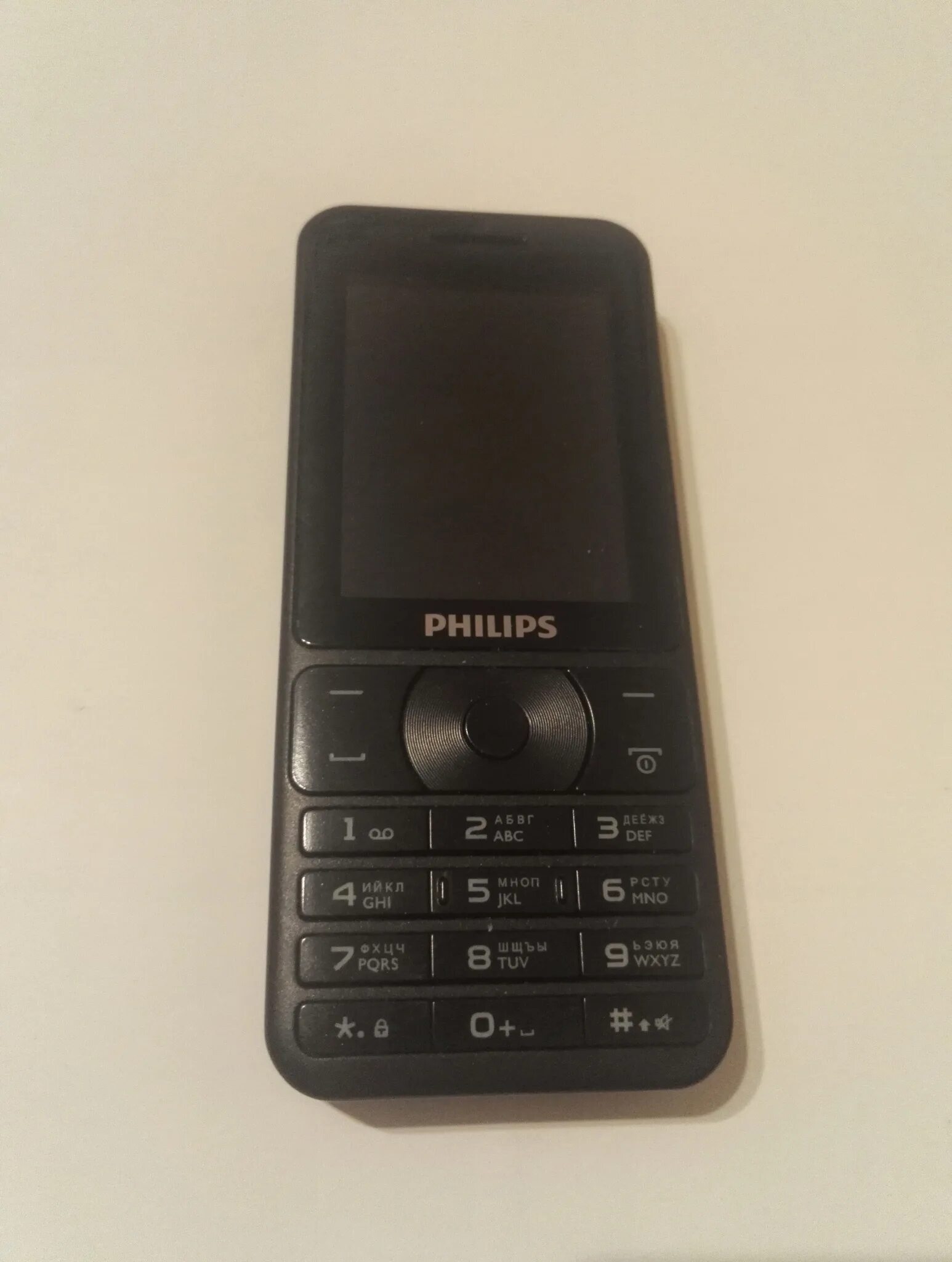 Xenium e181. Philips xenium e181. philips xenium e110. philips xenium 181. кнопочный телефон philips e181.