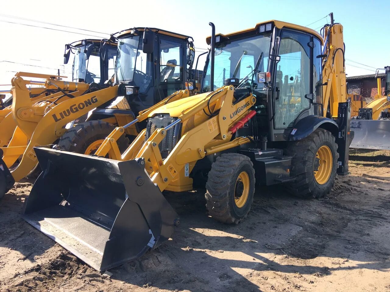 Liugong 777a. Экскаватор погрузчик liugong clg777a s. Экскаватор-погрузчик liugong clg777a. Clg 777a-s. Экскаватор погрузчик люгонг 777а.