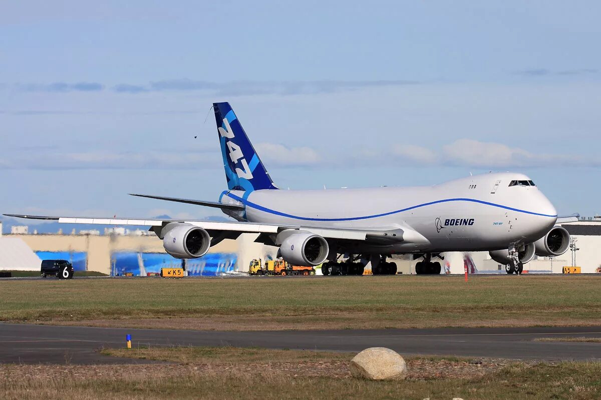 Boeing 747 8f. Боинг 747 8f грузовой. Боинг 747 qatar cargo. Boeing 747-8f ups. Boeing 747 8f.