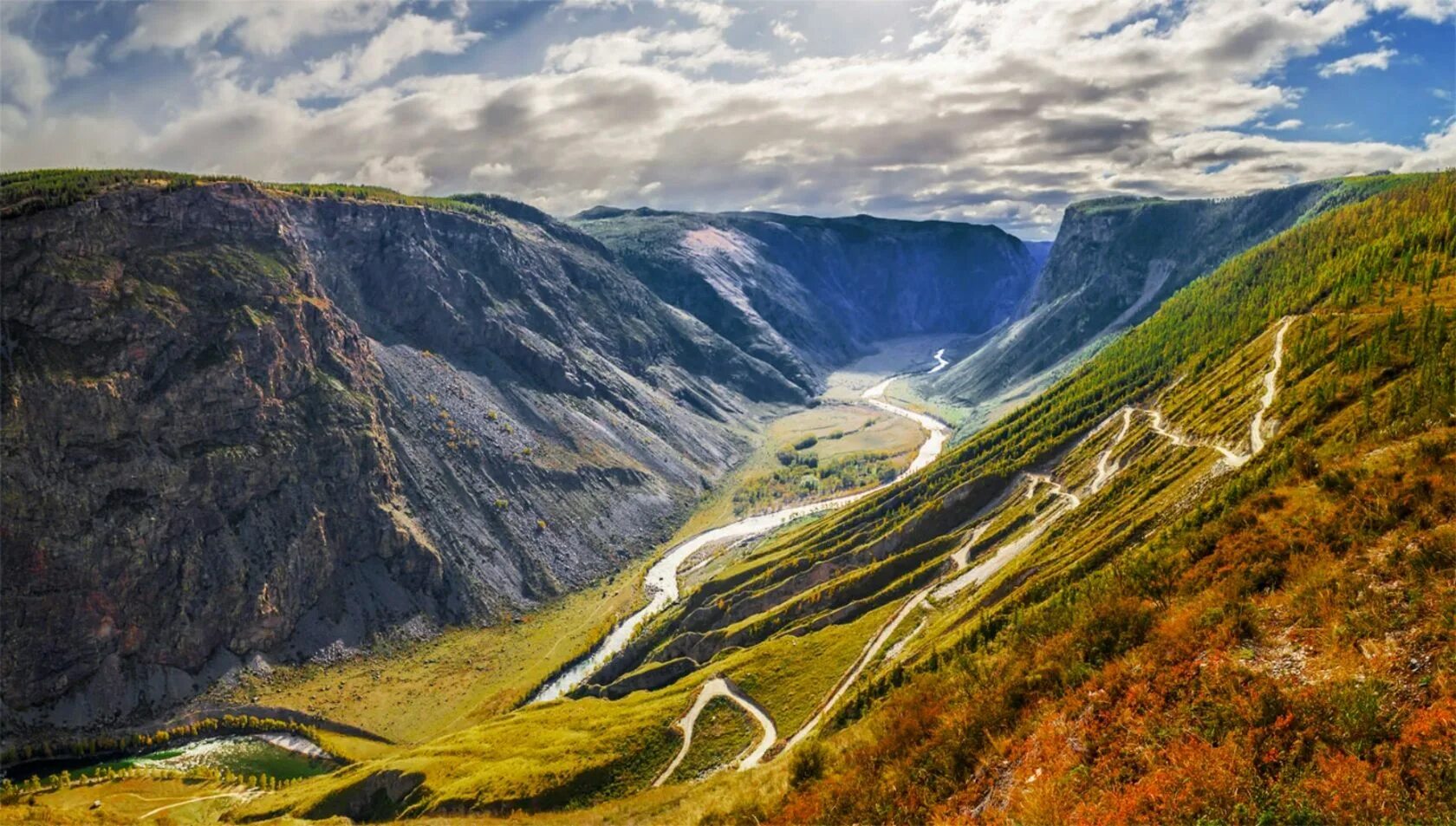 Горная тропинка в швейцарии. Формы земной поверхности гора холм равнина. Склон букв. Грин маунтинс хребет. Кюмюркей азербайджан гора.