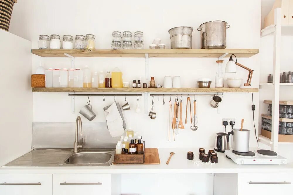 Queen Village, Philadelphia: Eclectic Whole House Remodel - Современный - Кухня 