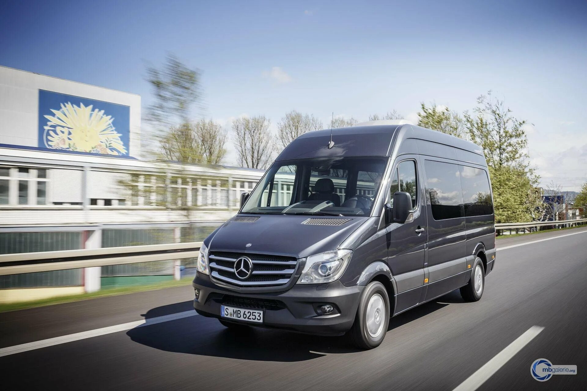 Мерседес спринтер категория. Mercedes-Benz Sprinter w906. Mercedes Sprinter w906. Mercedes Sprinter 906. Mercedes-Benz Sprinter 906ok50.