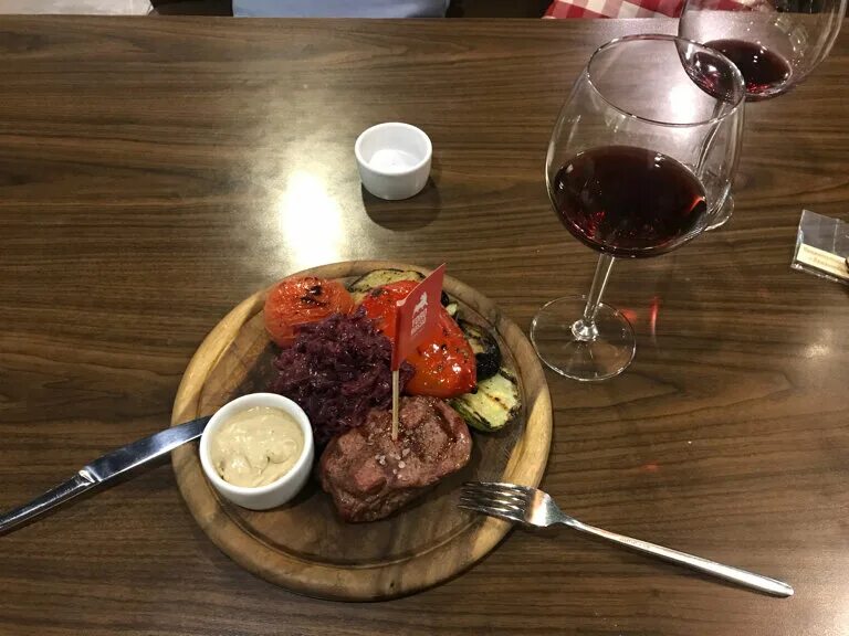 Toro rosso сызрань. Кафе торро россо сызрань. Торо россо формула 1 2013. Торо россо сызрань. Торо россо сызрань меню.