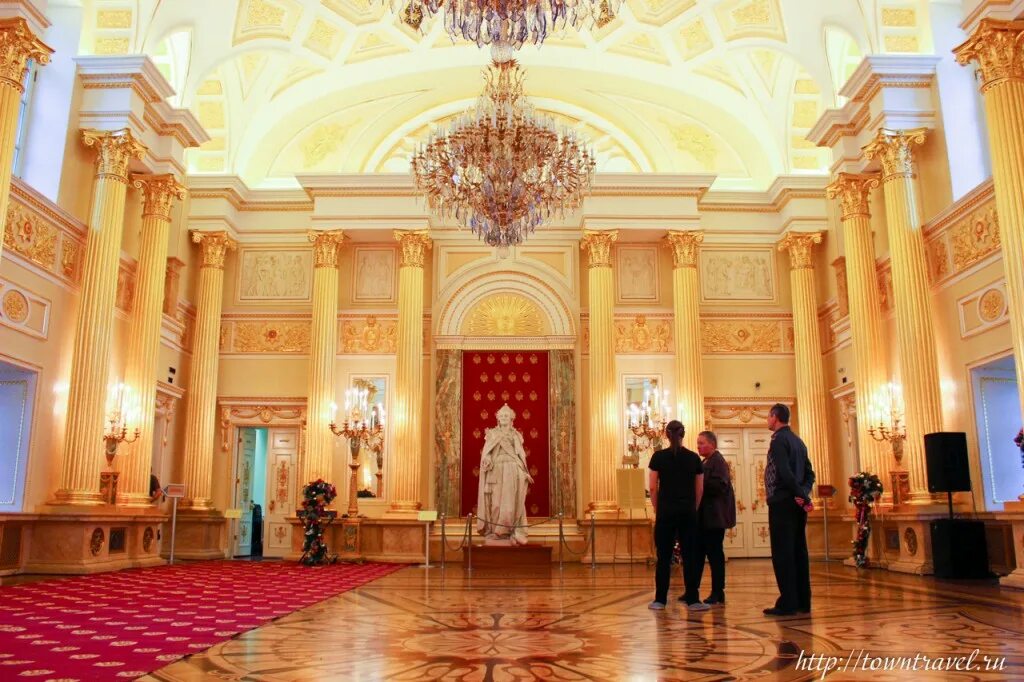 хлебный дом царицыно. большой дворец и хлебный дом в царицыно. царицыно хлебный дом царицыно. хлебный дворец царицыно. парк заповедник царицыно.