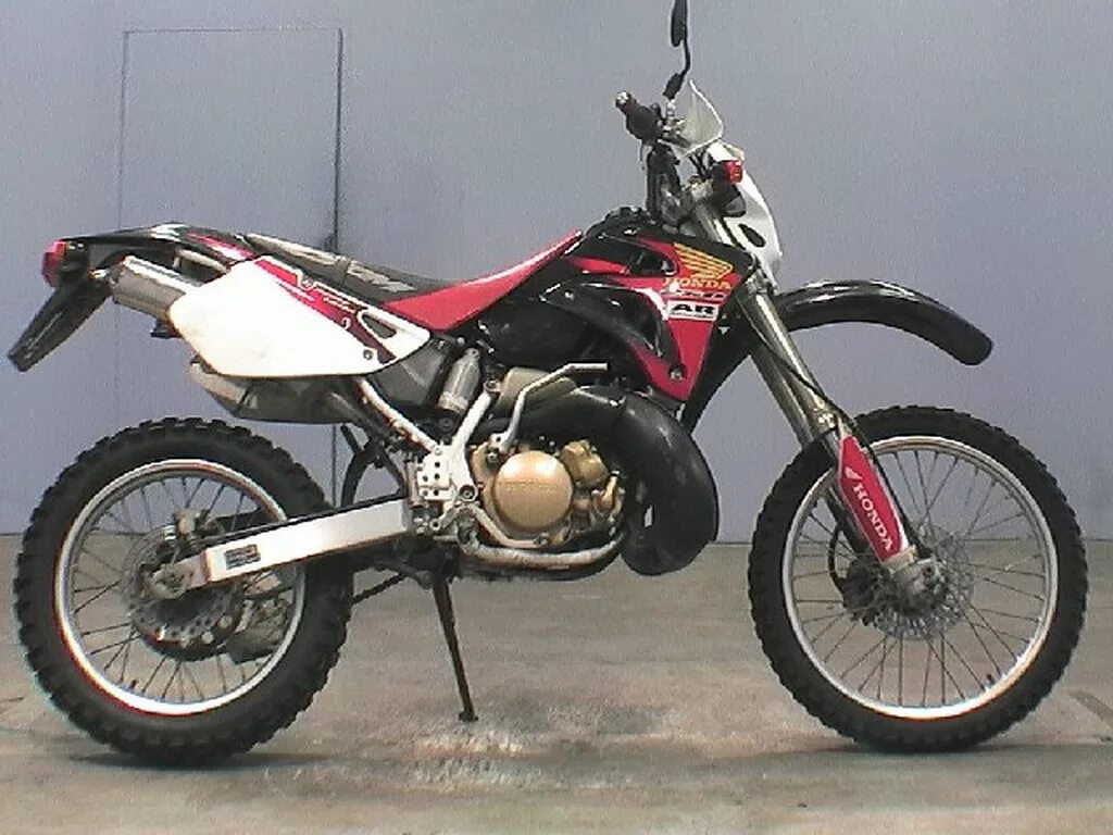 Honda crm 250 1980. Honda crm250r-2. Мотоцикл honda crf 300. Lexus is250c кабриолет. Honda crf 250 motard.