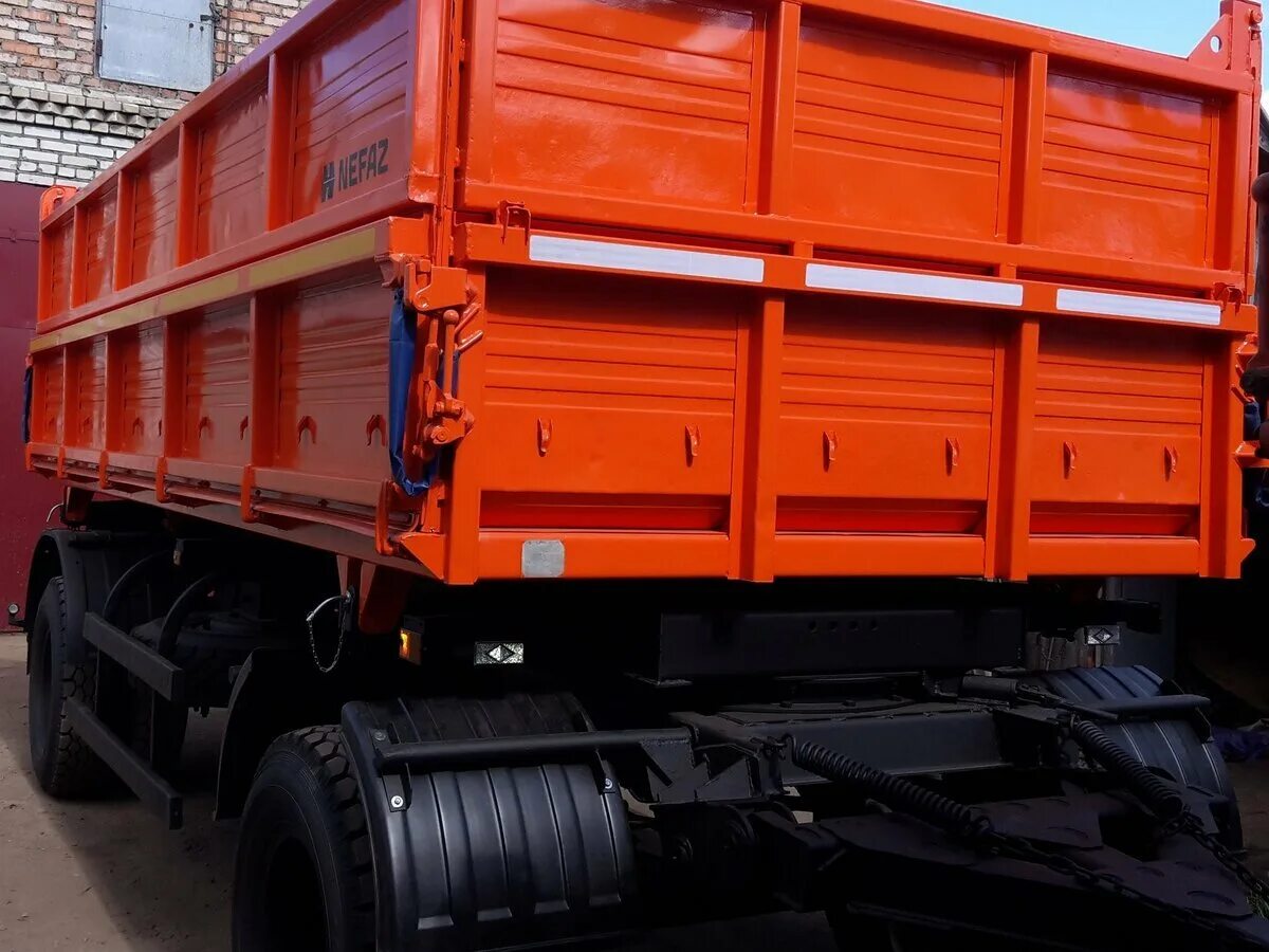 Штурман кредо прицепы. Штурман кредо прицеп зерновоз. 85300с прицеп самосвальный. Прицеп штурман кредо 85300е характеристики. Камаз 65115-68901е.