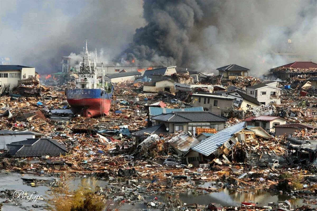 ЦУНАМИ В Японии в 2011. Землетрясение Тохоку 2011. Землетрясение и ЦУНАМИ В Японии в 2011 году. Стихийное бедствие характерное для стран южной америки