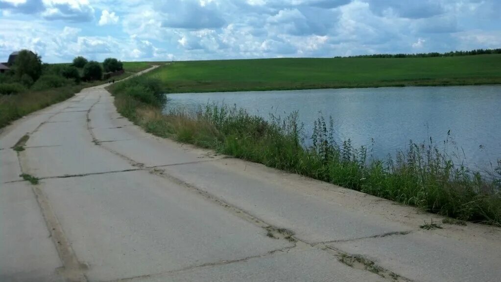 Участок шарапово. Шарапово пруд. Озеро Шарапово. Шарапово Сергиево-Посадский район. Карьер в Шарапово Одинцовский район.