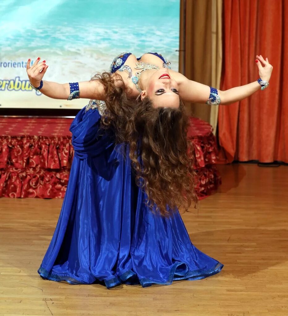 студия танца эдем каменск-шахтинский. студия восточного танца амира северодвинск. студия восточный. восточные танцы в москве. восточные танцы эмблема.