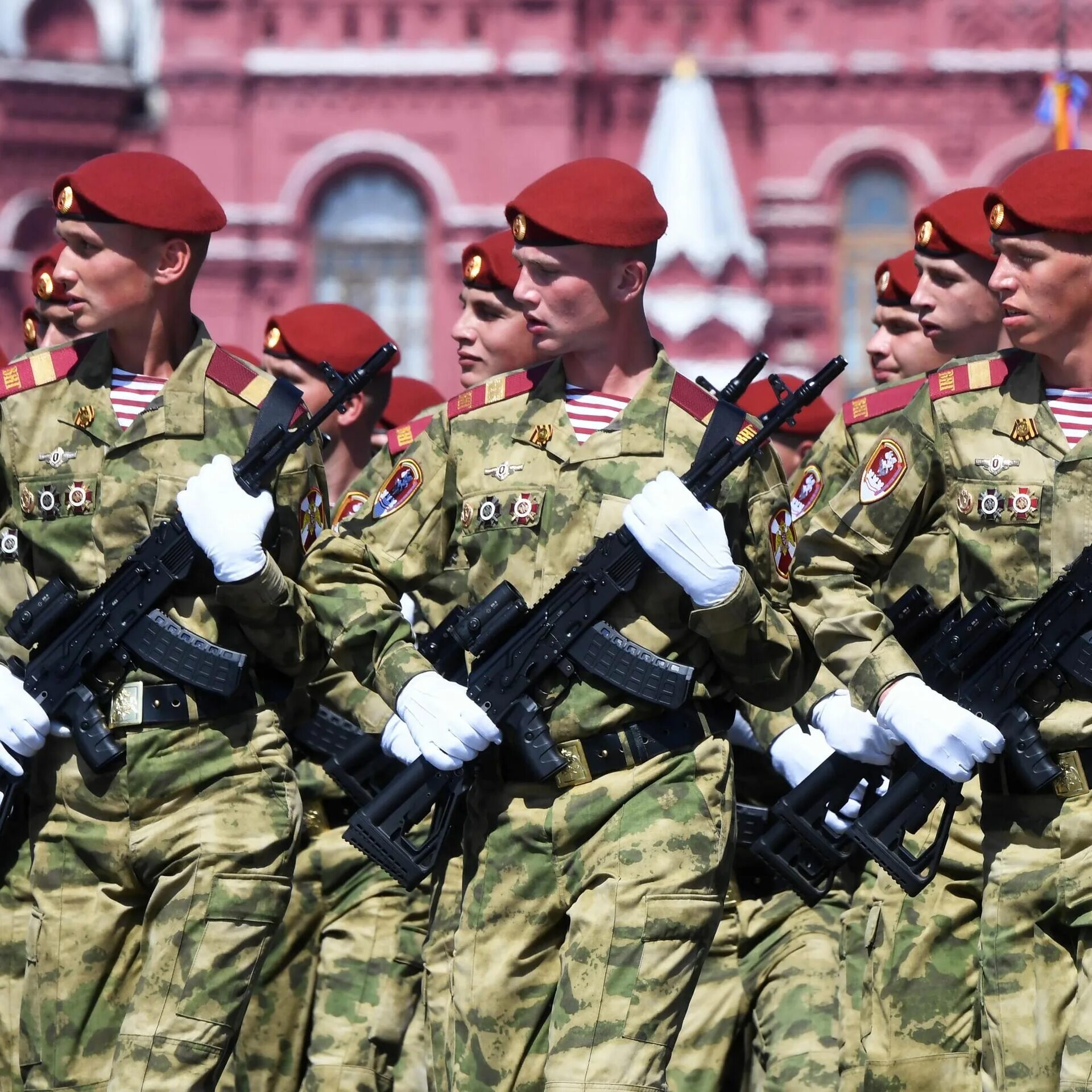 Одон внг. Национальная гвардия одон. росгвардия одон парад. росгвардия одон парад балашиха. парад дивизия дзержинского красная площадь.