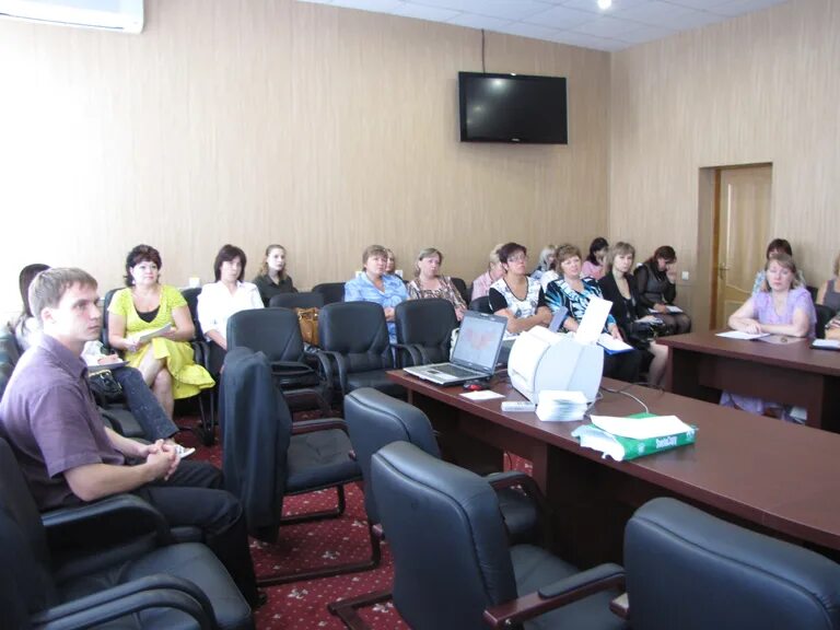 кировский загс саратов. управление загс по саратовской области руководитель. управление по делам загс новосибирск. управление по делам загс. юрист администрации саратова.