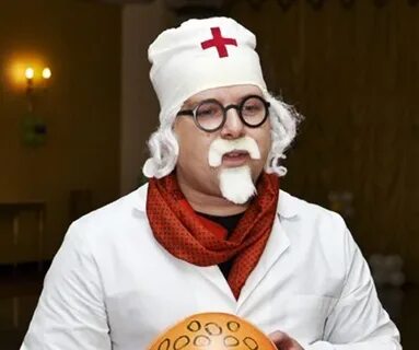 Шуточный врач на юбилее
