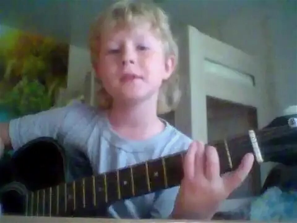 Видео как играть песню