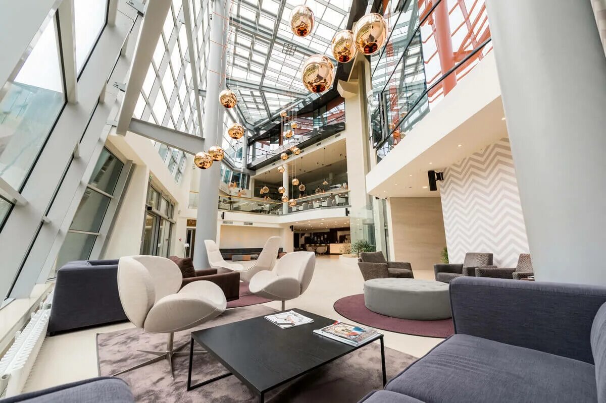 Парклейн отель спб. Отель на крестовском с бассейном. Отель парк лейн крестовский. Отель парк лейн крестовский. Parklane resort and spa санкт-петербург.