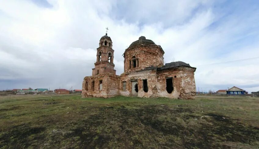 Заброшенная церковь в ульяновске. Кадышевка ульяновская область. Церковь николая чудотворца в чуфарово. Это место ульяновская область. Это место ульяновская область.