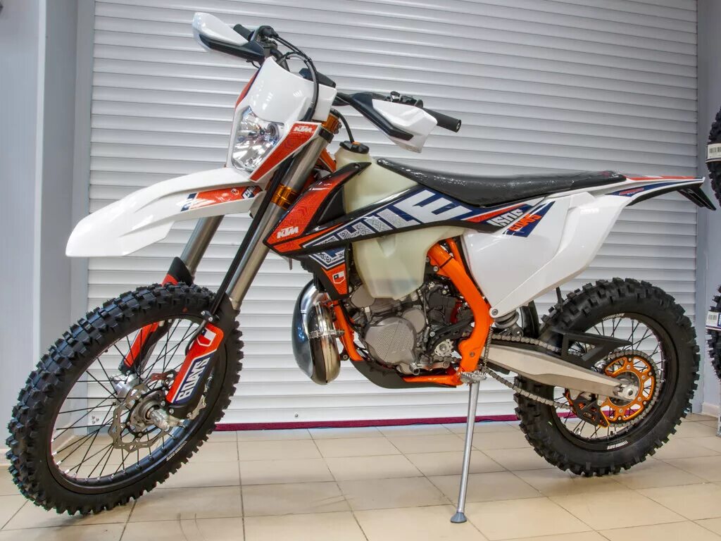 Купить ктм 250. КТМ EXC 250. КТМ 250 TPI. KTM 250 2t. КТМ 250 эндуро 2 т.