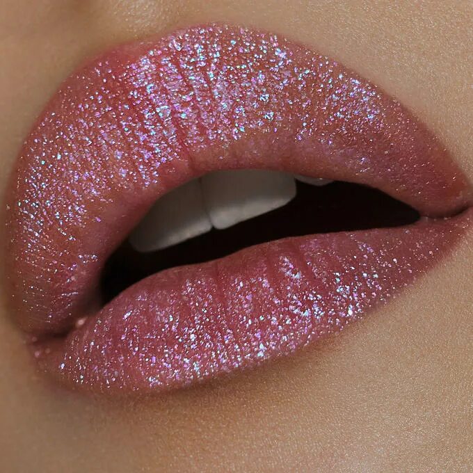 Блеск для губ мерцающий. Lime Crime Diamond crushers. Лайм Крайм блеск. Мерцающая помада АРТДЕКО. Диамонд Липстик блеск.