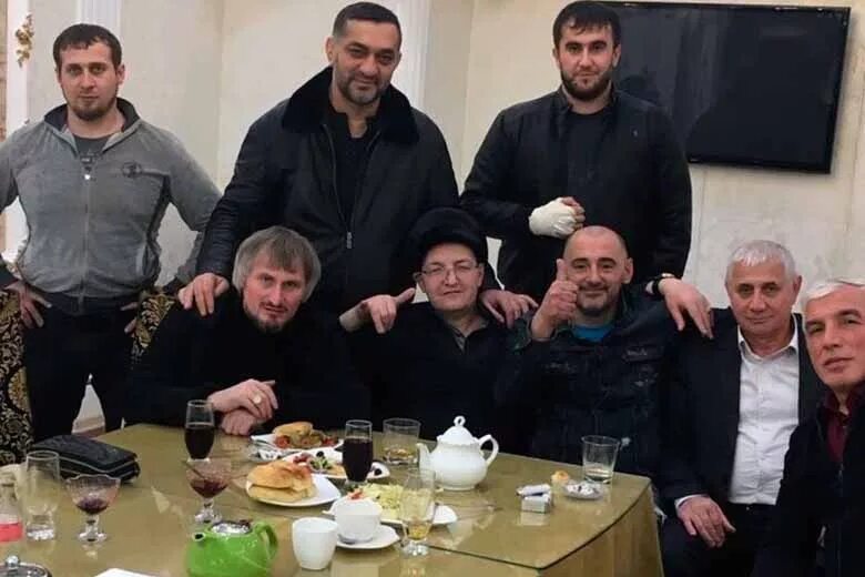 Шамиль смолян. Зиявудин абдулхаликов (зява махачкалинский). Михралиев ражидин абдулгашимович. Авторитеты дагестана. Алик расоев.