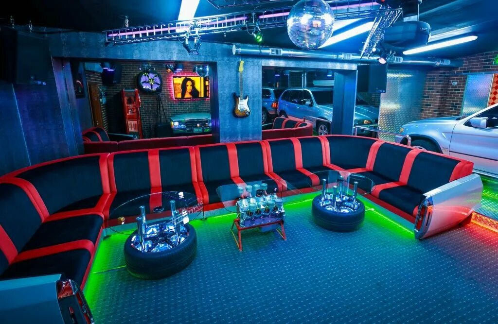 Дискотека пионер на испытателей. Клуб пионер. Клуб пионер санкт-петербург испытателей. Дискотека пионер на испытателей. Клуб пионер санкт-петербург испытателей.