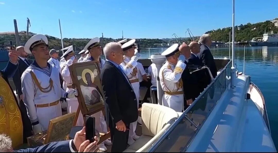 Морской форпост. Морской парад в севастополе 2025. парад кораблей в севастополе.