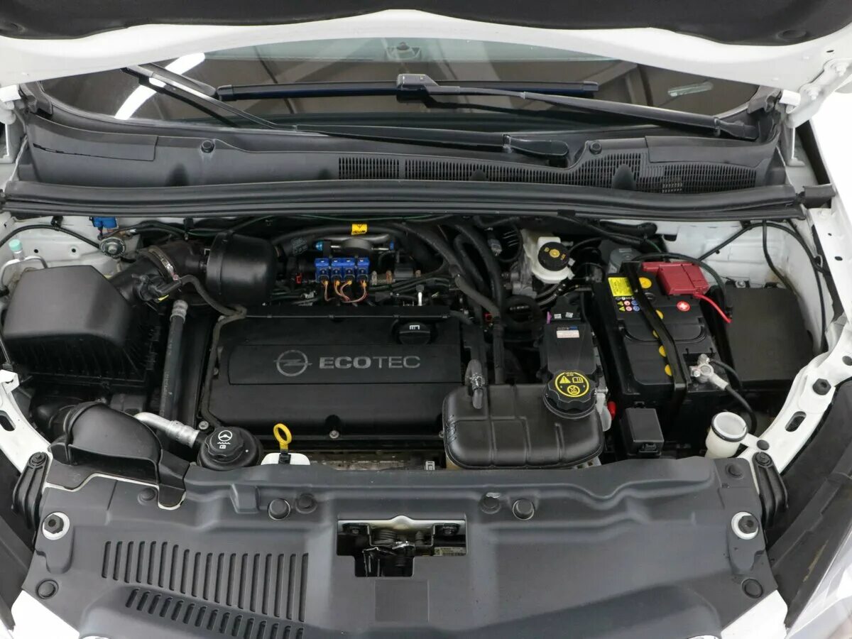 Какой двигатель опель мокка. Мотор Опель Мокка 1.8. Двигатель Опель Мокка 1.8. Opel Mokka 1.8 at двигатель. Мотор Опель Мокка 1.8 в разрезе.