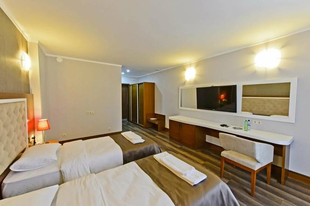 Отель садовая 19. Гостиница в питере станция м 19. Гостиница 19. Отель 19 самара. Отель на садовой новосибирск.