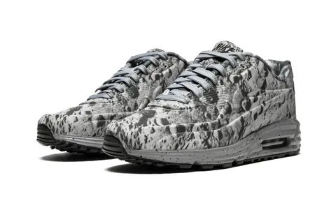 Air moon