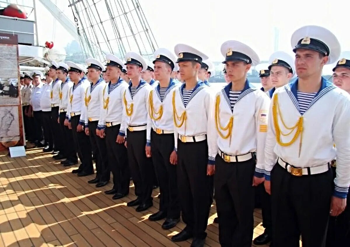 Какие профессии моряков