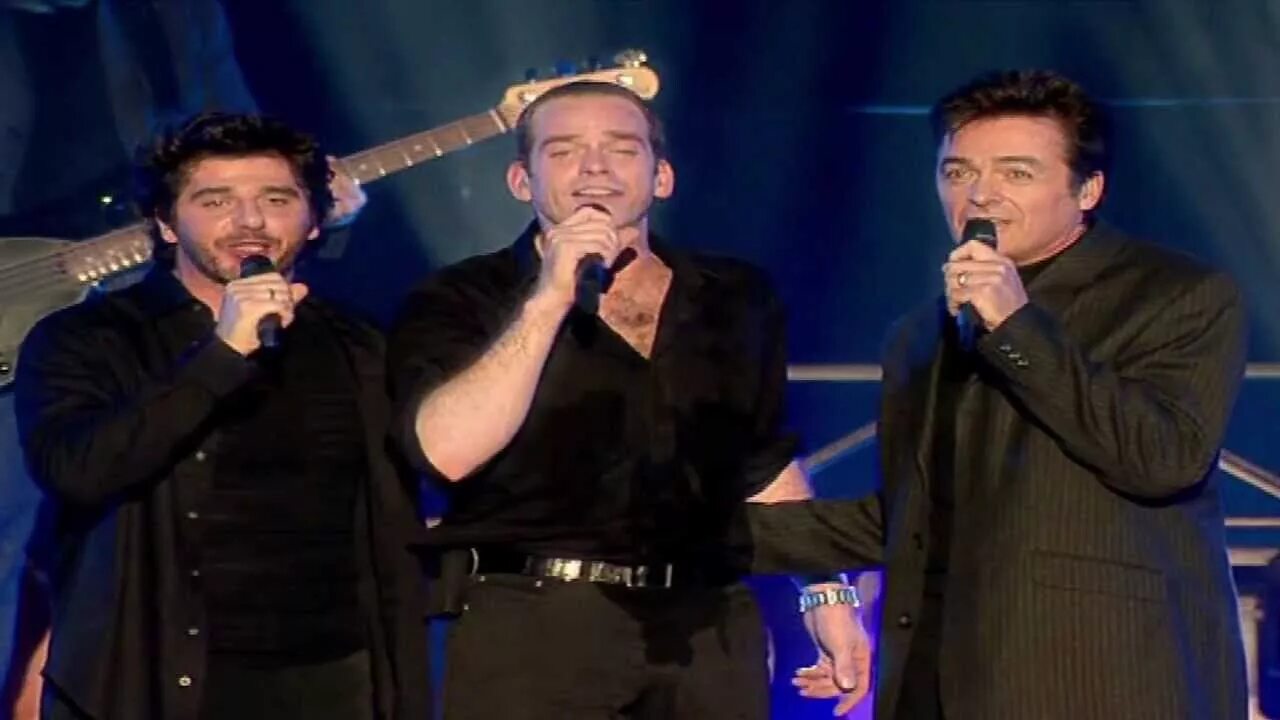 Даниэль лавуа клод фролло. Даниэль лавуа belle. Гару даниэль лавуа и патрик фьори belle. Патрик фьори и гару. Брюно пельтье и даниэль лавуа.