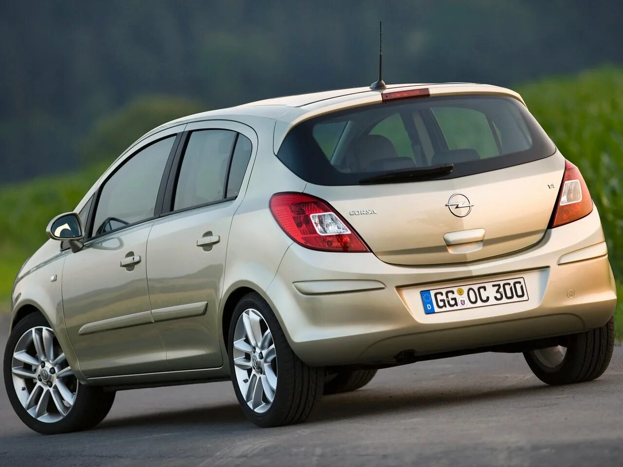 Opel corsa отзывы. Opel Corsa d 2006. Opel Corsa 2009. Opel Corsa a 5 Door. Опель Корса хэтчбек 2007.