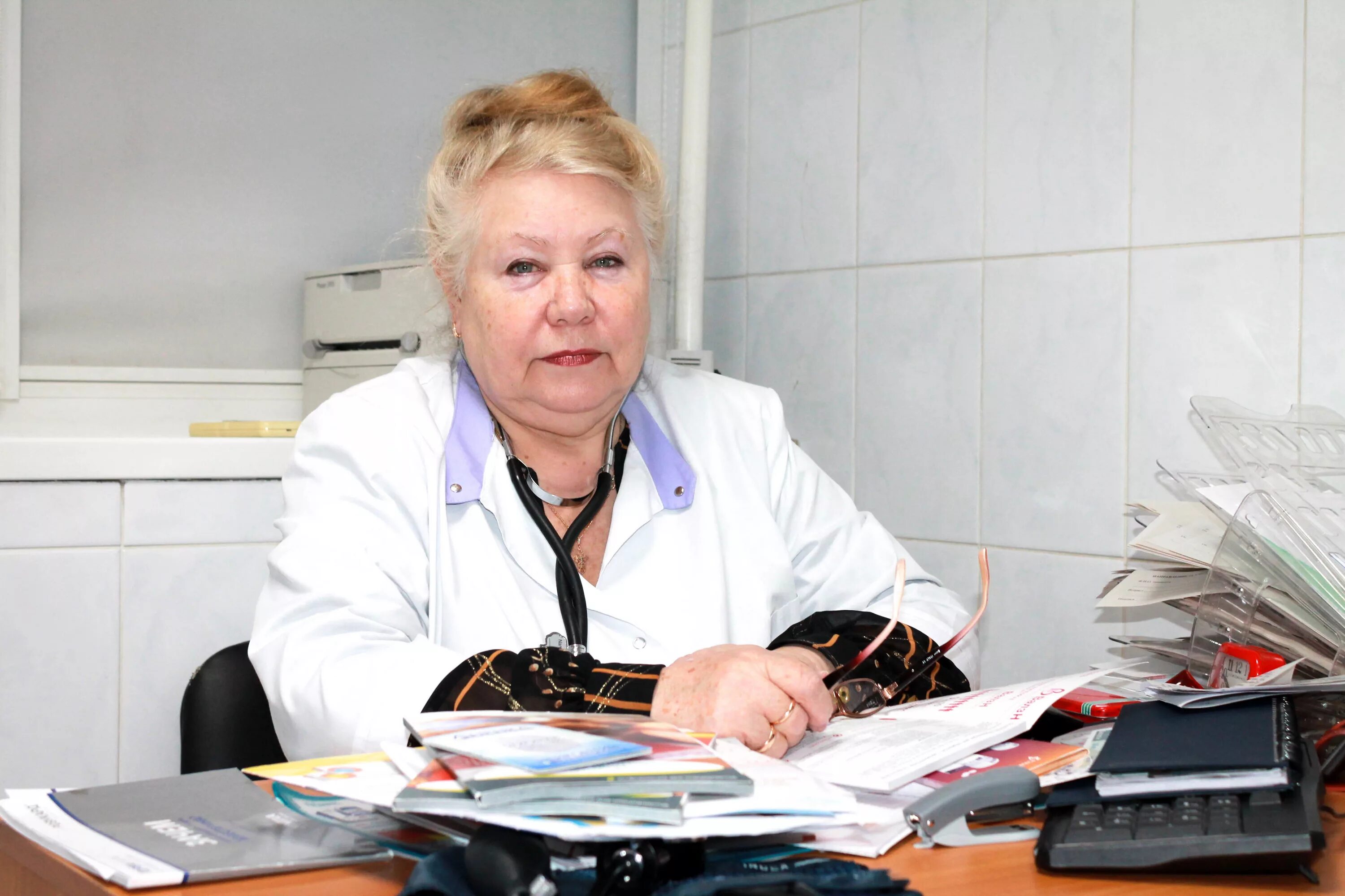 Главврач поликлиники 4 петрозаводск. Здоровье коми усинск телефон. Расписание врачей поликлиники 1. Расписание врачей поликлиники 1. Терапевты инта.