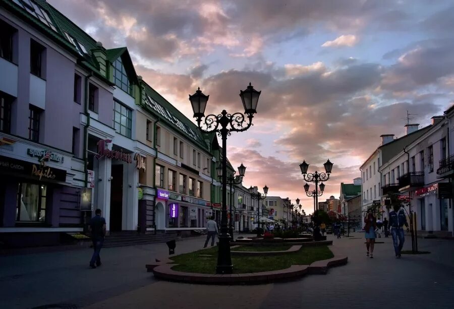 Город брест беларусь. Г город брест. Брест город в белоруссии. Г город брест. Брест ул советская.