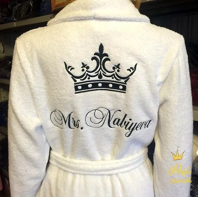 вышивка на заказ уфа. халат с вышивкой. халат мужской с вышивкой именной. халат мужской с вышивкой. надпись на халате.