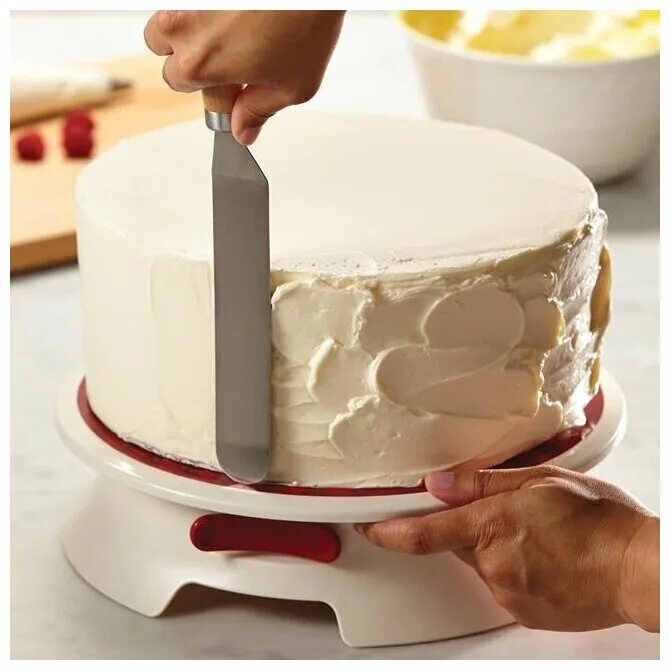 выравниватель крема на торте. штуки для торта. торт с крем чизом. крема под торты. крем для покрытия торта.