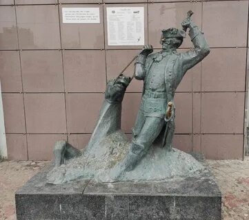 Памятники установленные в москве