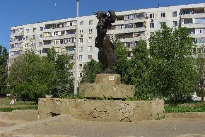 Весенняя улица 40 волгодонск. Улица строителей волгодонск. Волгодонск природа. Город волгодонск весенняя. Волгодонск красивые места.