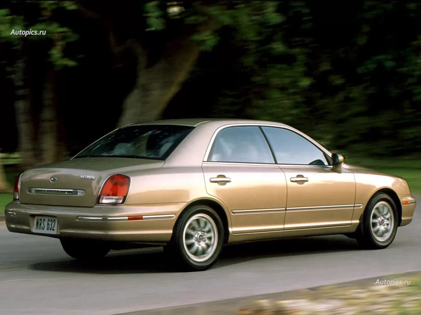 Куплю автомобиль хендай соната. Hyundai XG (2002). Hyundai XG 2021. Хенде Саната старый кузов. Хендай Соната XG.