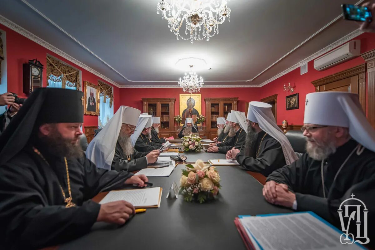 Упц мп. Константинопольская православная церковь. Православная церковь украины московского патриархата. Украинская православная церковь киевского патриархата. Украинская православная церковь московского патриархата.