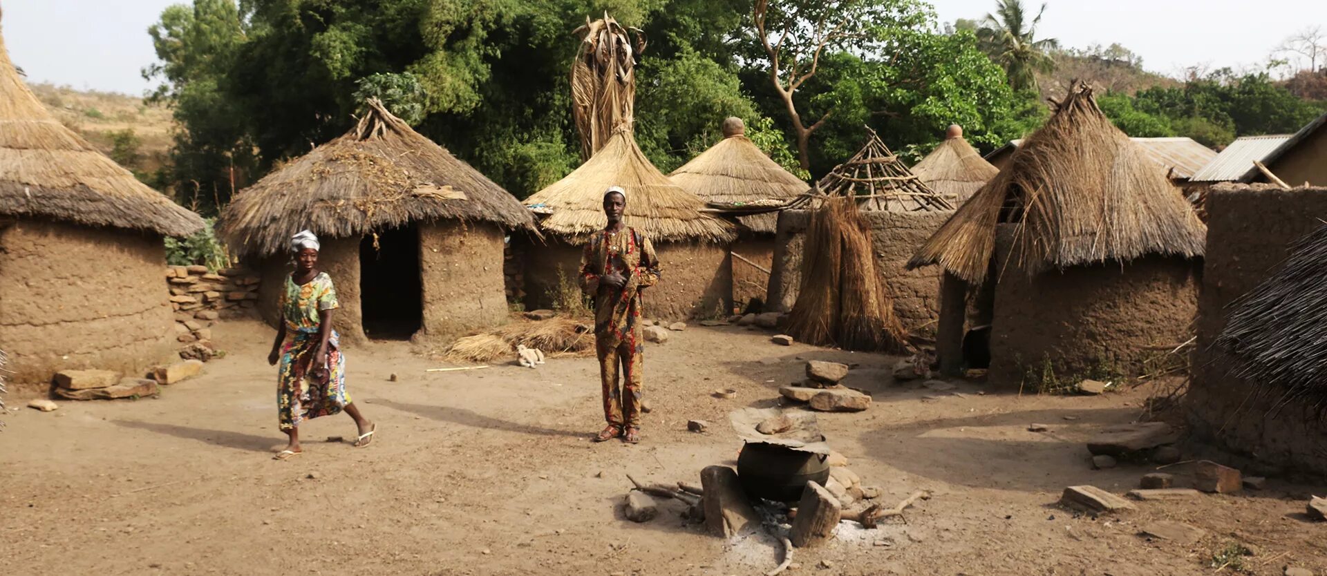 Юар деревни. Африка деревня. Деревня какуюни кения. Деревня для африканцев. Деревня масаи в кении.