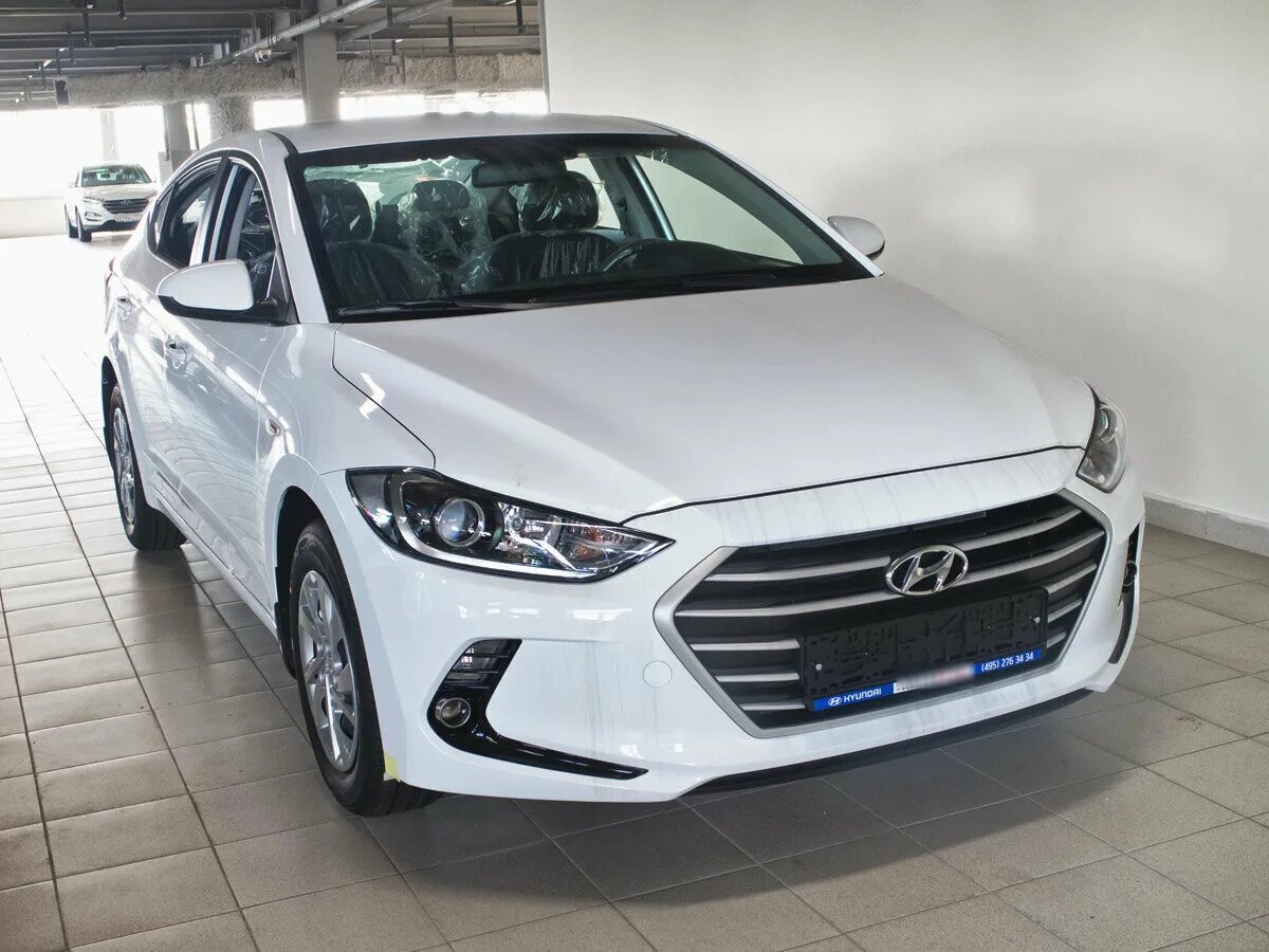 Купить хендай элантра новый. Hyundai Elantra 2017 белая. Элантра 2017 белая. Хендай Элантра 2017 белая. Элантра 2016 белая.