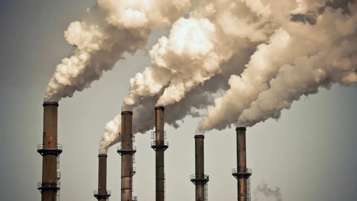 Загрязнение воздуха. Загрязнение воздуха заводами. Фабрики загрязняют воздух. Экология загрязнение атмосферы.