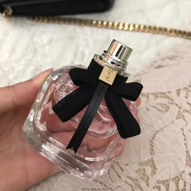 Нежнейший шлейф духов. Paris Parfum YSL. Ив сен Лоран Мон пари. Yves Saint Laurent mon Paris 3 мл. YSL mon Paris духи женские 30 мл.