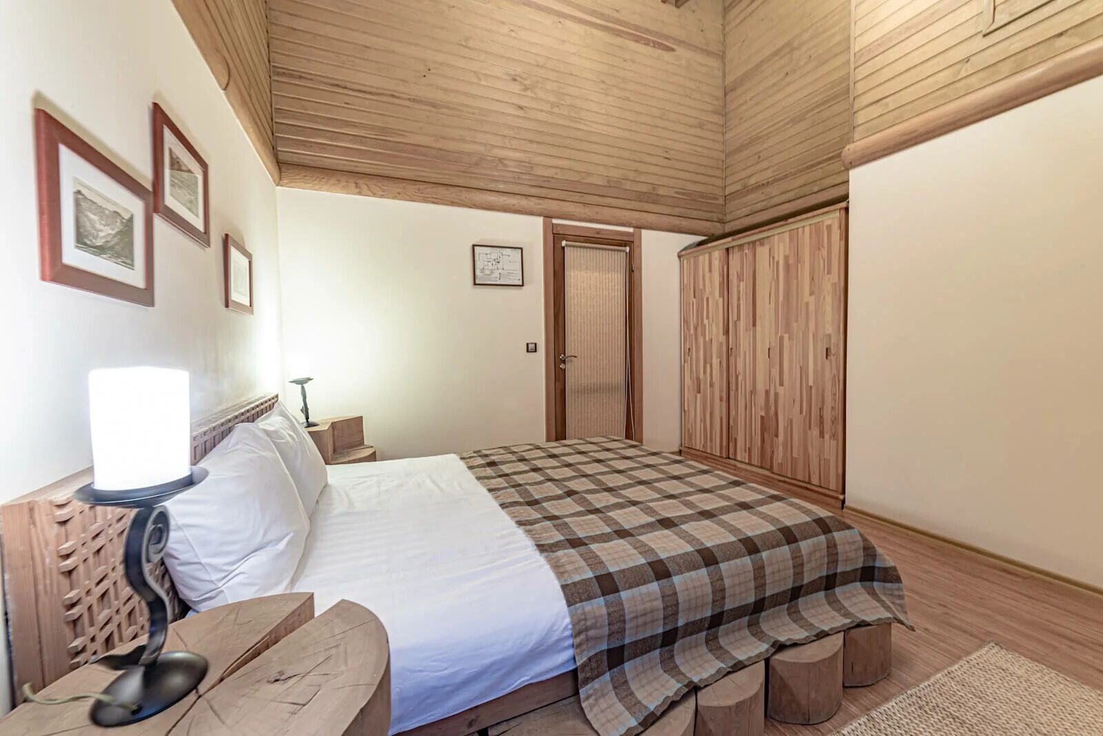 Финские дачи. Роскошное шале в куршевеле. Big family chalet with jacuzzi rosa khutor. Family chalet. Family chalet.