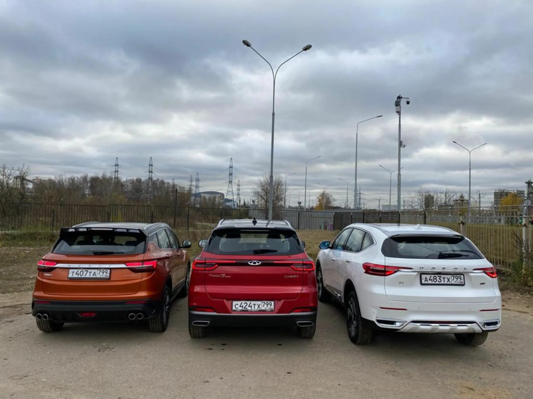 Rav4 vs Haval f7. Haval Tiggo 7 Pro. Haval x7 vs Chery. Chery Tiggo 7 Pro и Haval f7. Сравнение чери и джили