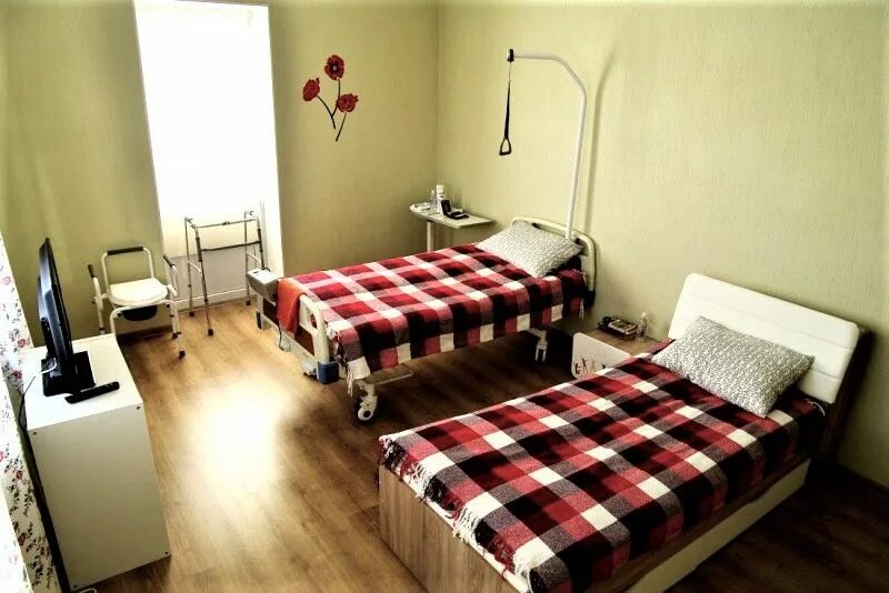 Общежитие для рабочих. Хостел для спортсменов. Хостел для лежачих. Хостел houston houston москва. Общежитие.