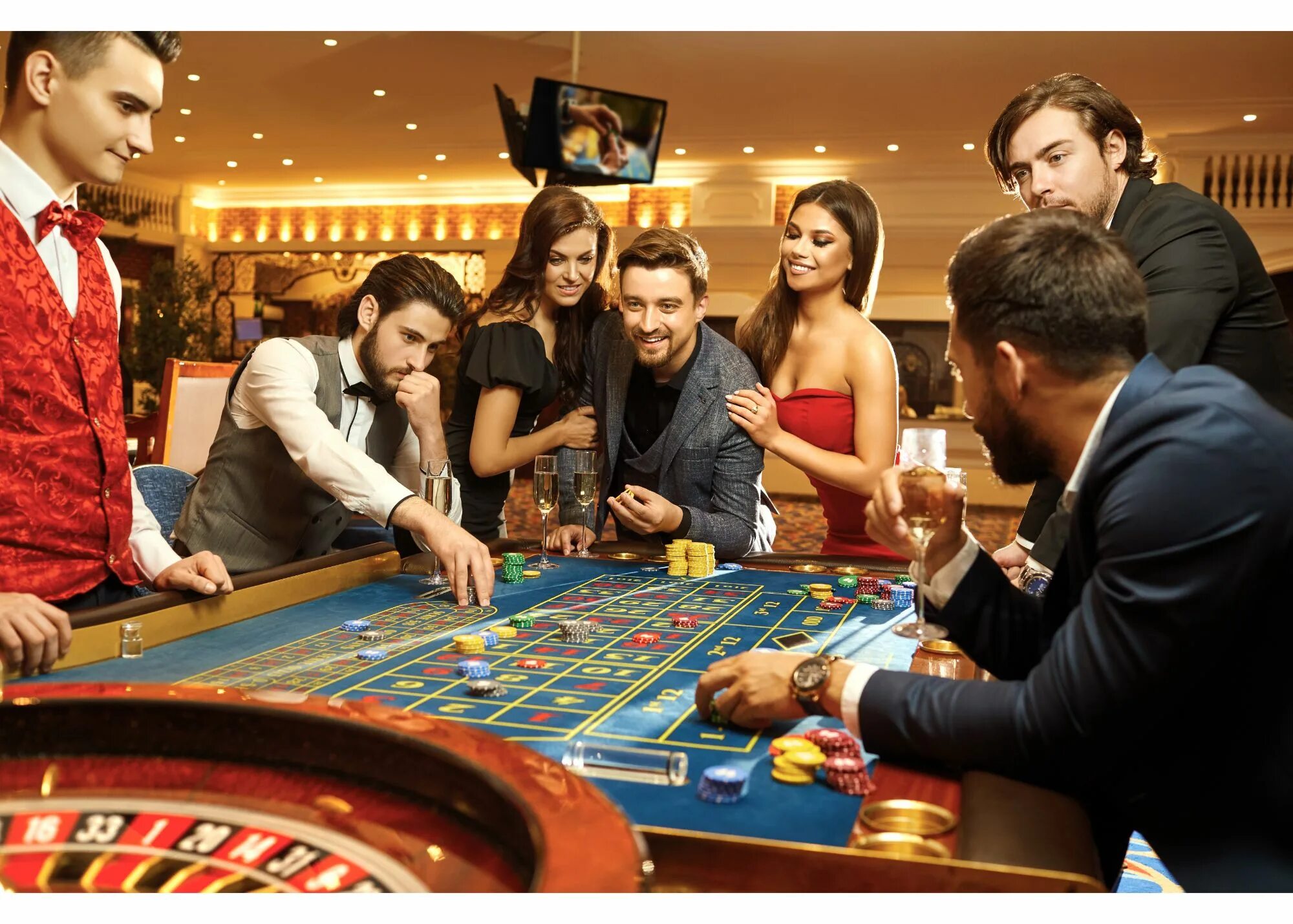 Радостные люди в казино. Лас Вегас казино русская Рулетка. Девушка казино. Казино в Испании.